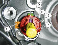 Draining the clutch hydraulic circuit