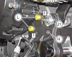 Refitting the shock absorber support