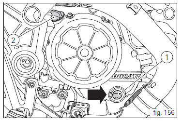 Checking engine oil level