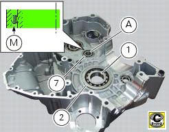 Refitting the alternator-side crankcase half